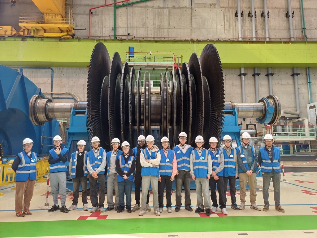 La seconde BAC-PRO MELEC en visite à la centrale nucléaire du Blayais
